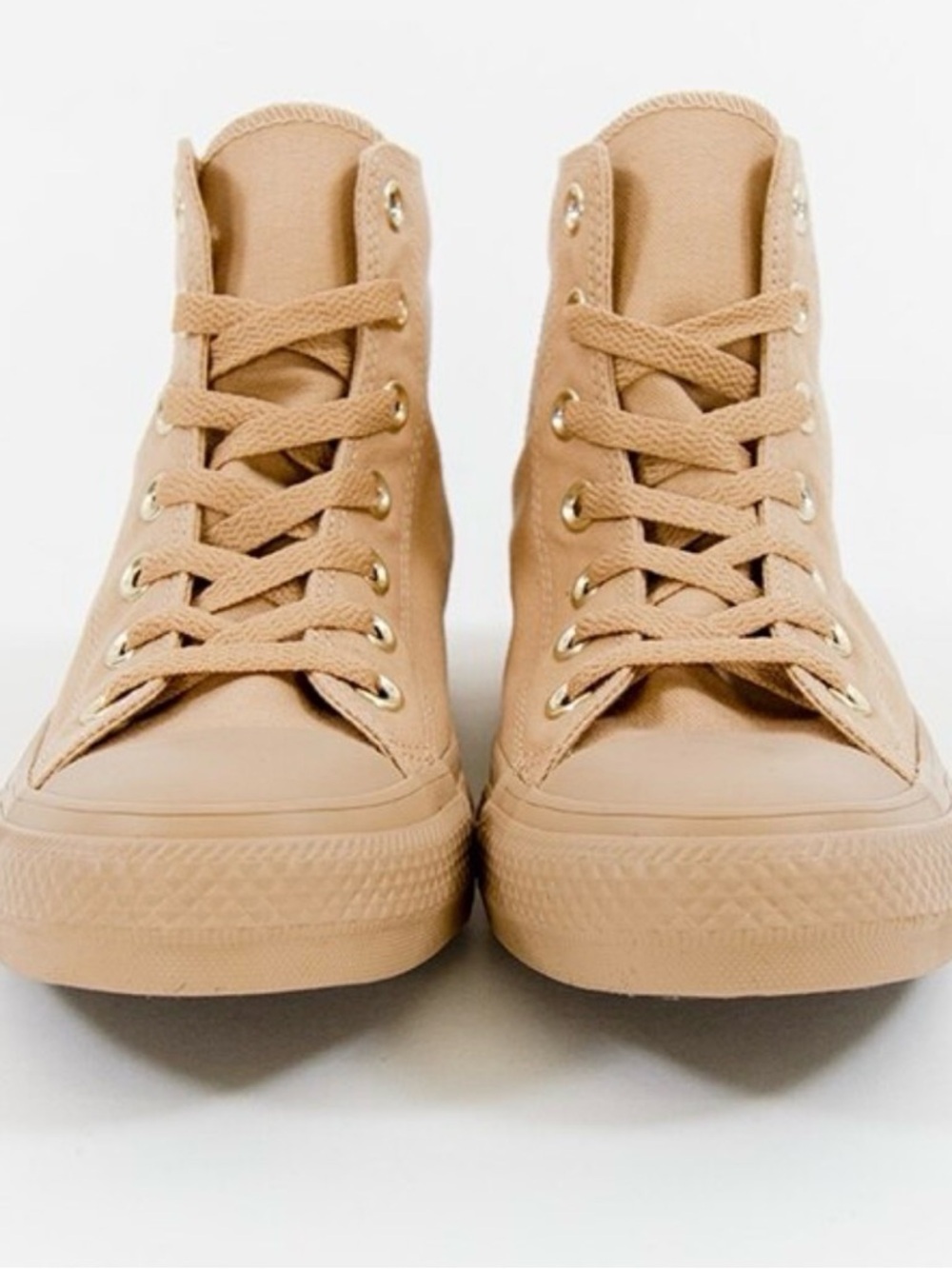 Converse High Top Sneakers Tan never worn